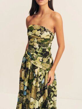 open lace back dress Carve Sleeveless Drop-Waist Pleated Maxi Dress